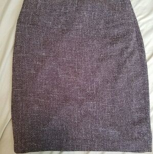 The Limited. Women's Knee-length Skirt. Size 0.